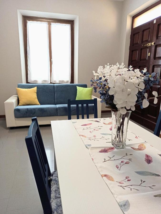 La Finestra Su Spello Apartment Bagian luar foto